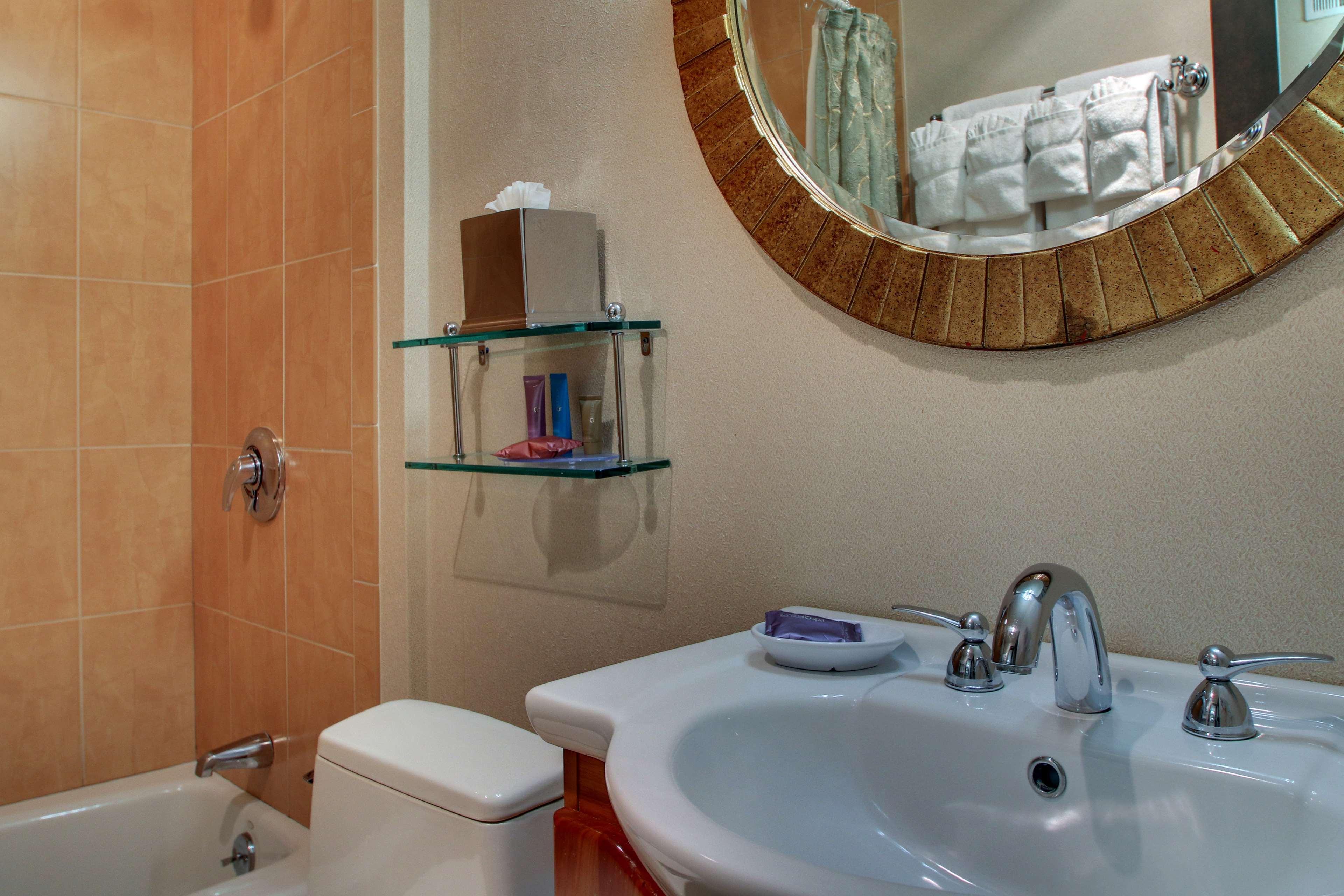 Historic Concord Suites Buitenkant foto