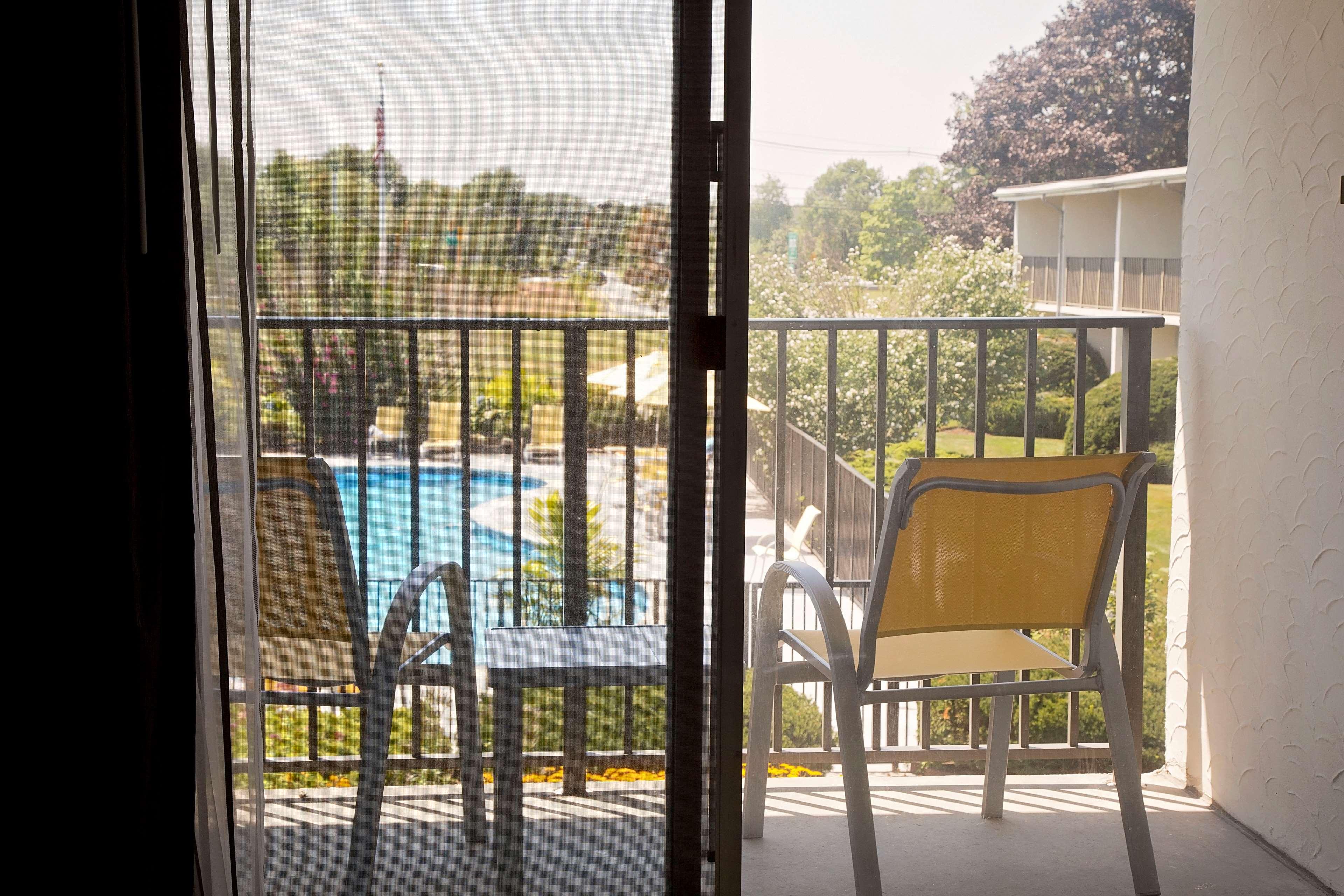 Historic Concord Suites Buitenkant foto